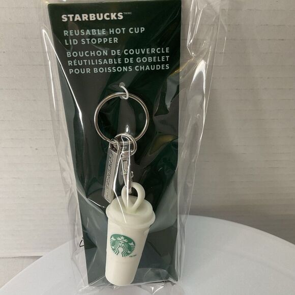 STARBUCKS REUSABLE‎ HOT CUP LID STOPPER KEYCHAIN WINTER 2025 NEW - Picture 1 of 5